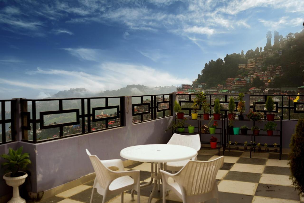 Hotel Hill Queen Near Sherpa Gumba Darjeeling Mall 5 Min Couple Friendly Extérieur photo