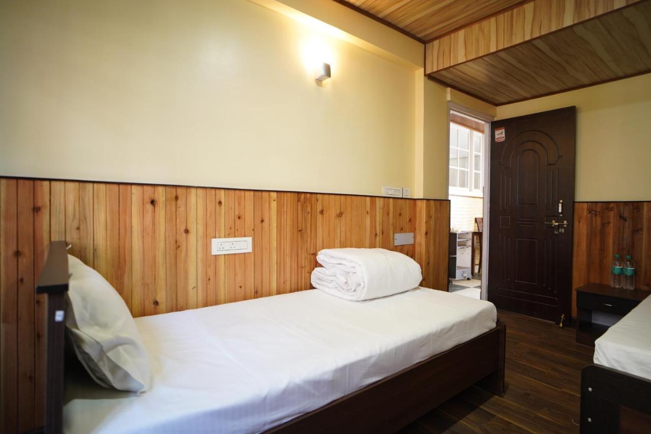 Hotel Hill Queen Near Sherpa Gumba Darjeeling Mall 5 Min Couple Friendly Extérieur photo