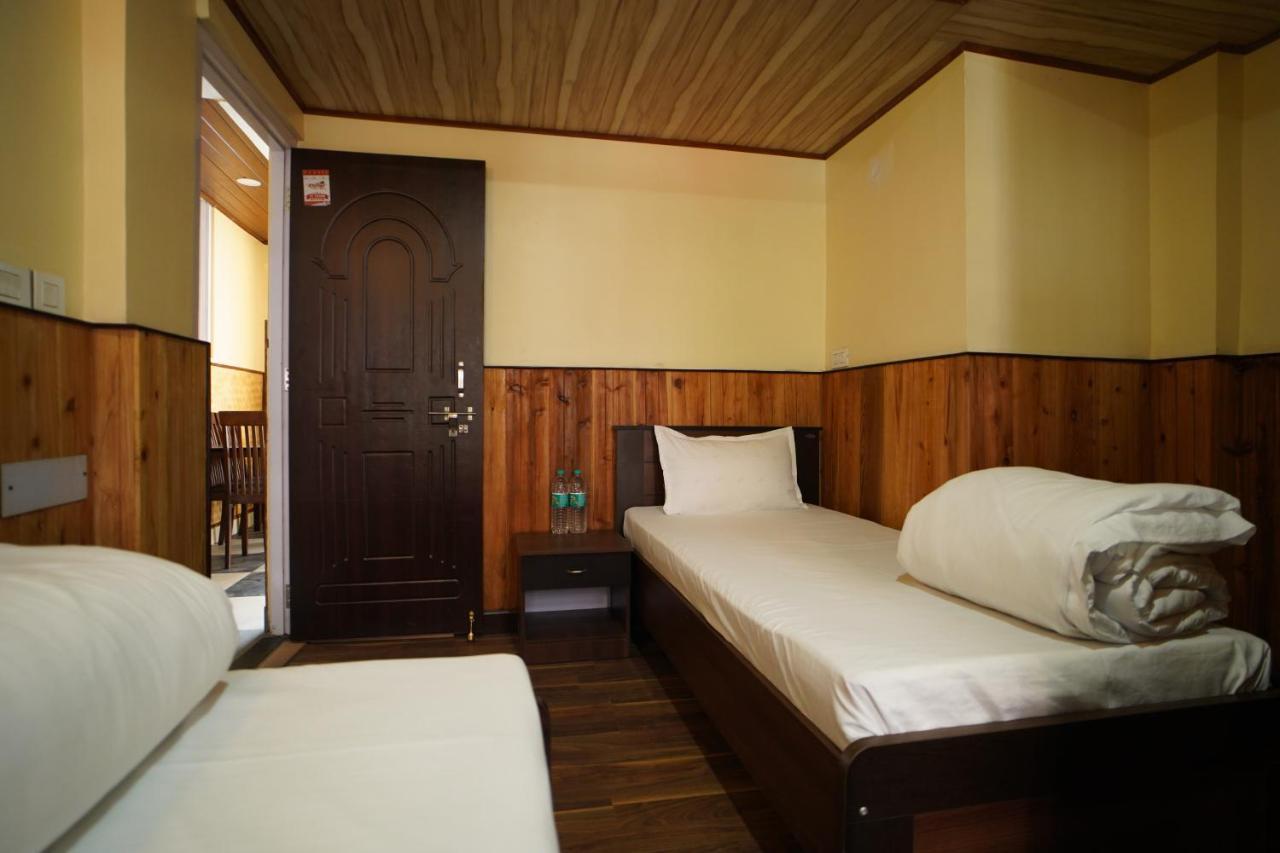 Hotel Hill Queen Near Sherpa Gumba Darjeeling Mall 5 Min Couple Friendly Extérieur photo