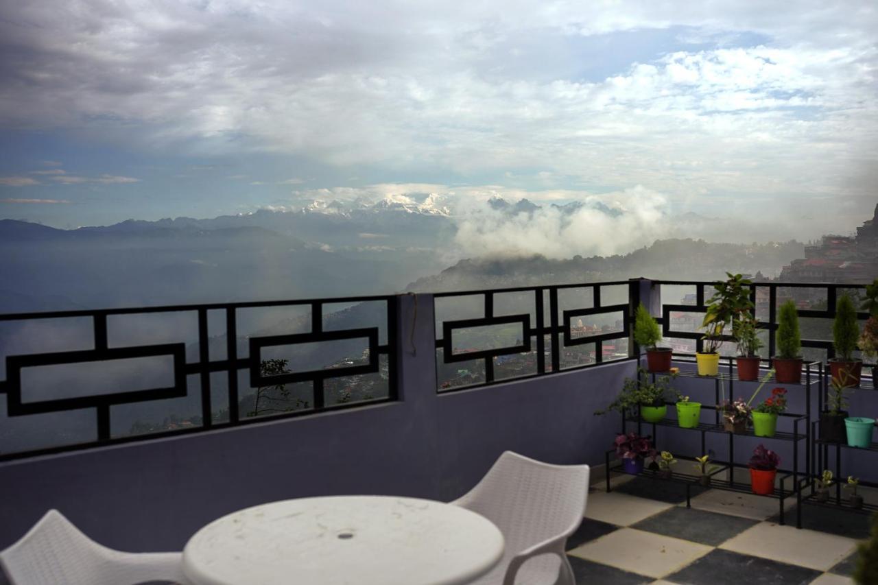 Hotel Hill Queen Near Sherpa Gumba Darjeeling Mall 5 Min Couple Friendly Extérieur photo