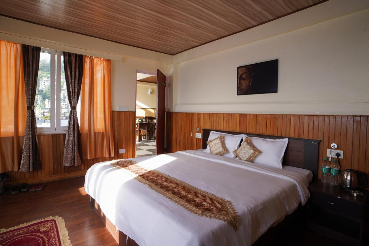 Hotel Hill Queen Near Sherpa Gumba Darjeeling Mall 5 Min Couple Friendly Extérieur photo