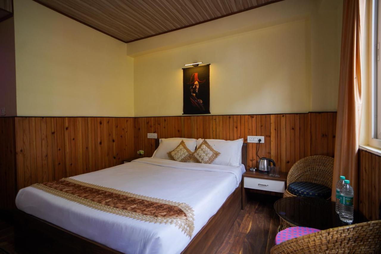 Hotel Hill Queen Near Sherpa Gumba Darjeeling Mall 5 Min Couple Friendly Extérieur photo