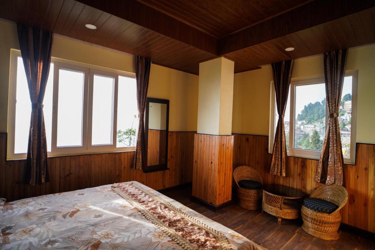 Hotel Hill Queen Near Sherpa Gumba Darjeeling Mall 5 Min Couple Friendly Extérieur photo