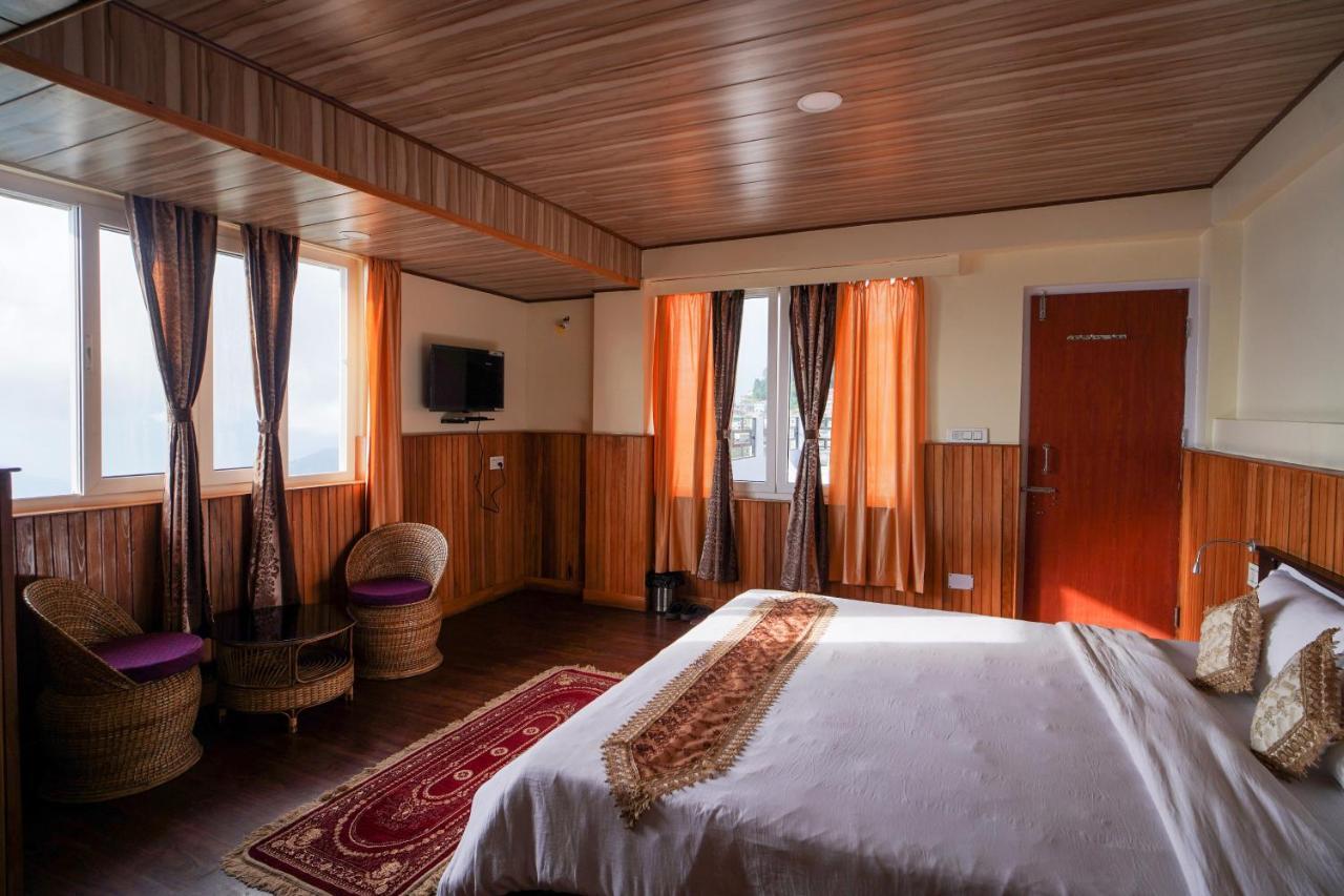 Hotel Hill Queen Near Sherpa Gumba Darjeeling Mall 5 Min Couple Friendly Extérieur photo