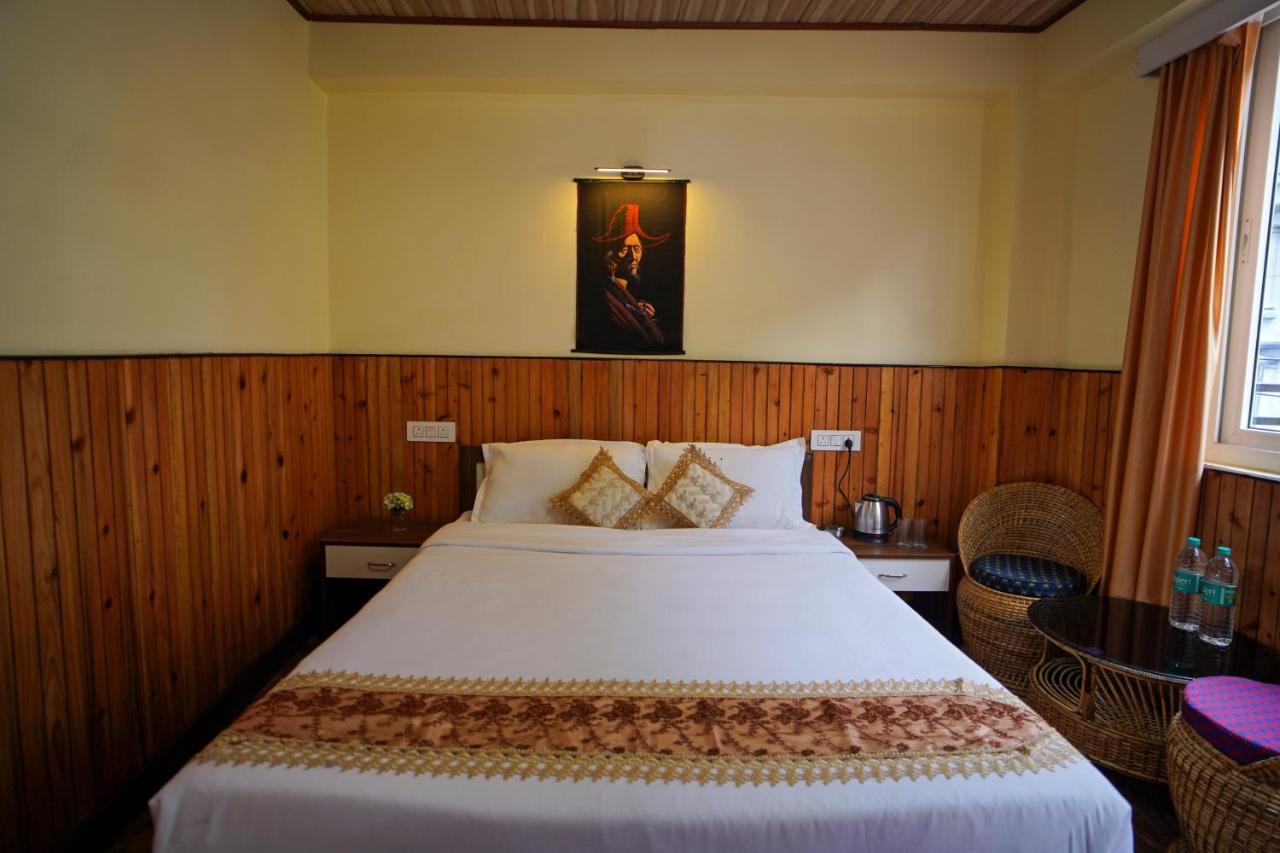Hotel Hill Queen Near Sherpa Gumba Darjeeling Mall 5 Min Couple Friendly Extérieur photo